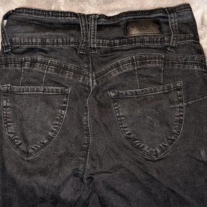 Ladies Monkey Ride Brand 3 Button Black Jeans Size 9/29 Inseam